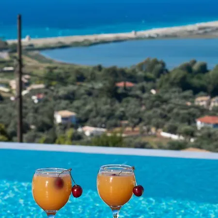 Вилла Voula Luxury *