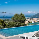 Voula Luxury *