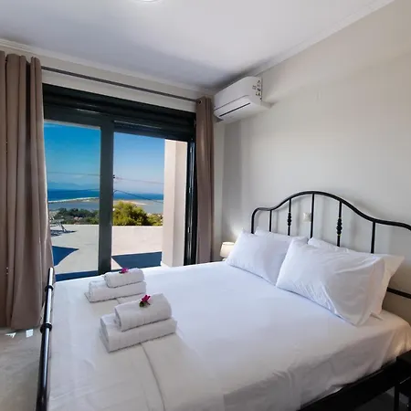 Voula Luxury Villa Frínion