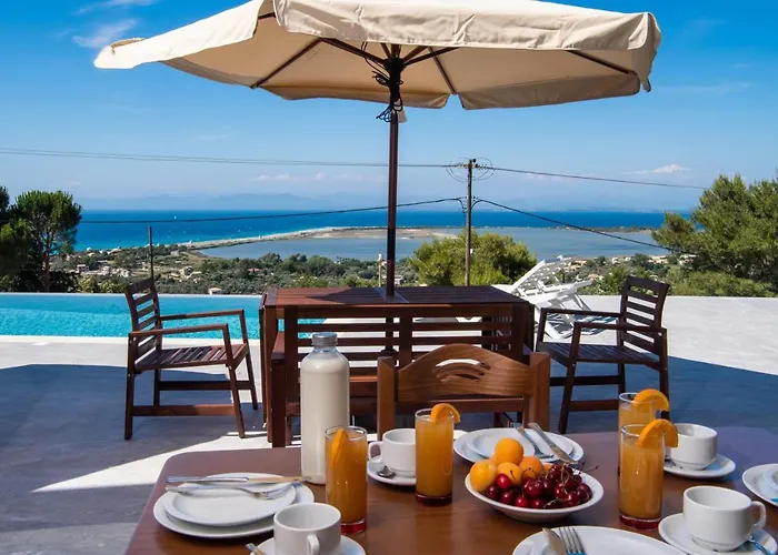 Voula Luxury * Frínion